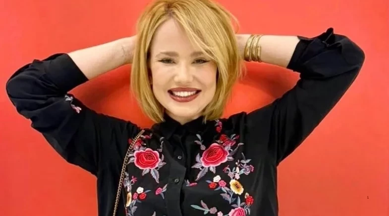 Marcela Tomaszewski, ex de Dado Dolabella, surge com visual renovado: “Mudança”