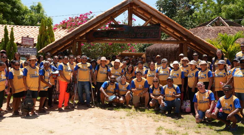 Prefeitura de Socorro do Piauí leva idosos para vivência inesquecível às margens do Velho Chico