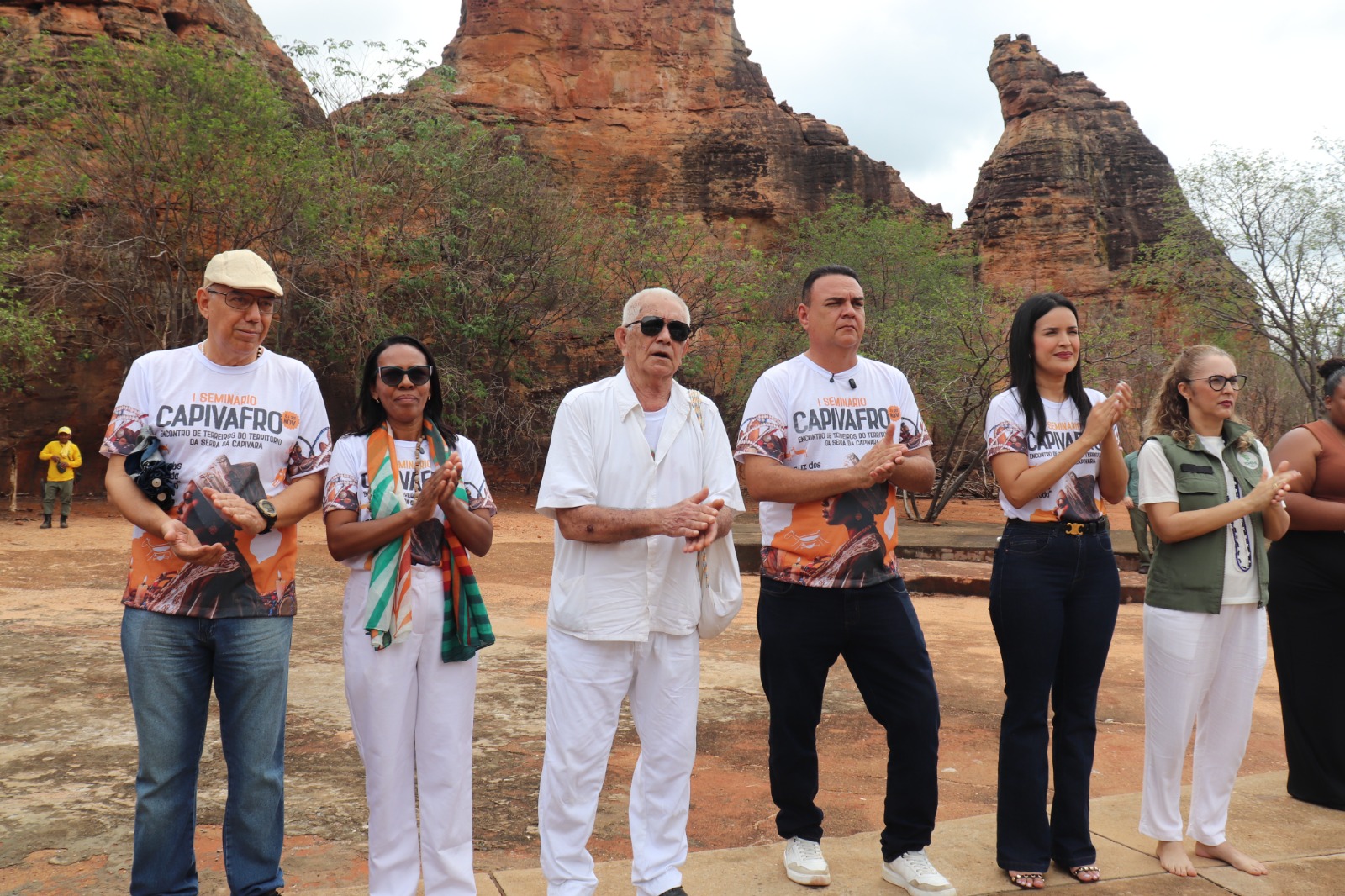 Religiosidade e ancestralidade marcam a abertura do I Seminário CAPIVAFRO no Anfiteatro da Pedra Furada - Imagem 2