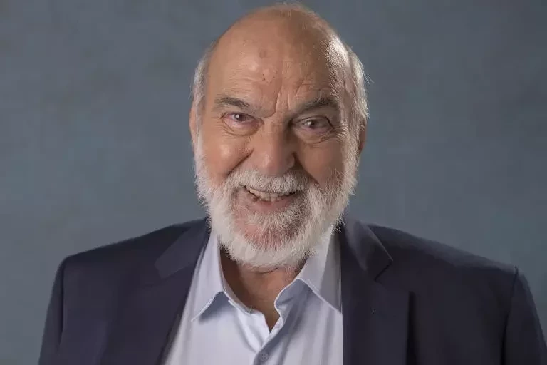 Famosos que foram dados como mortos, mas estão vivíssimos da silva  - imagem 136557