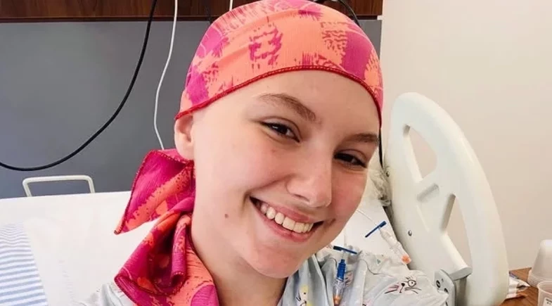 Influencer Isabel Veloso tem piora no estado de saúde e é internada na UTI