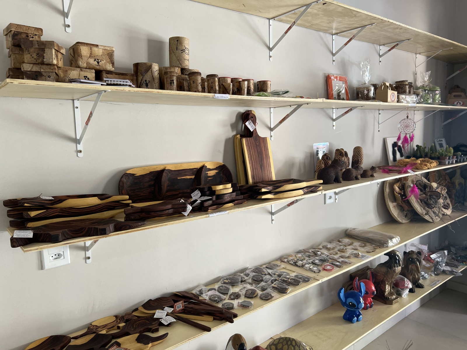 Ponto do Artesanato tornou-se referência ao turista e valorização dos artesãos - Imagem 3