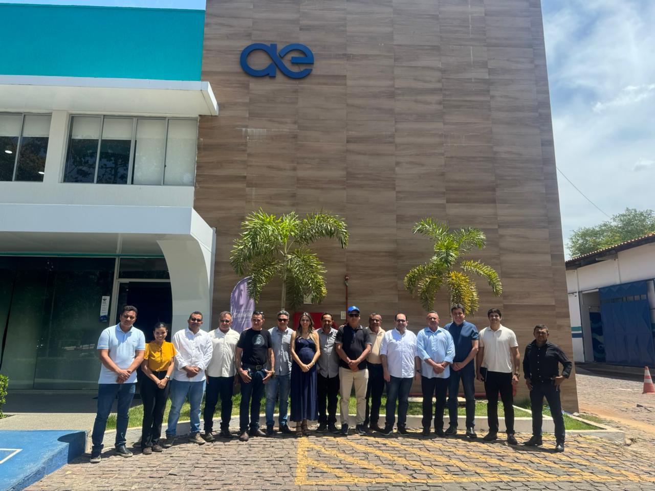 Prefeito Miguel Rodrigues e Legislativo de Itainópolis têm reunião com o presidente da “Empresa Águas do Piauí”, em Teresina. - Imagem 1