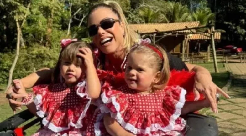 Poliana reage após comparação com a mãe de Vini Jr. e sua relação com os netos:“Triste”