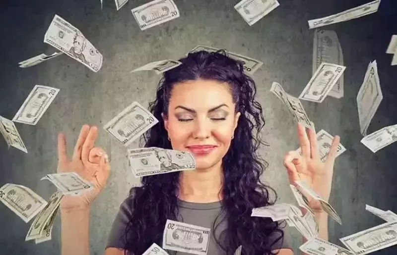 Três signos terão dinheiro no bolso e virada financeira nesta semana - imagem 135782