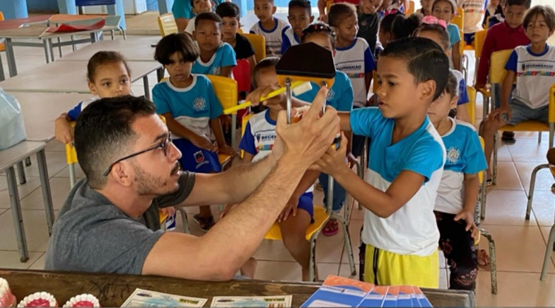 Prefeitura de Regeneração promove ação em saúde bucal na E.M. Mirian Portela