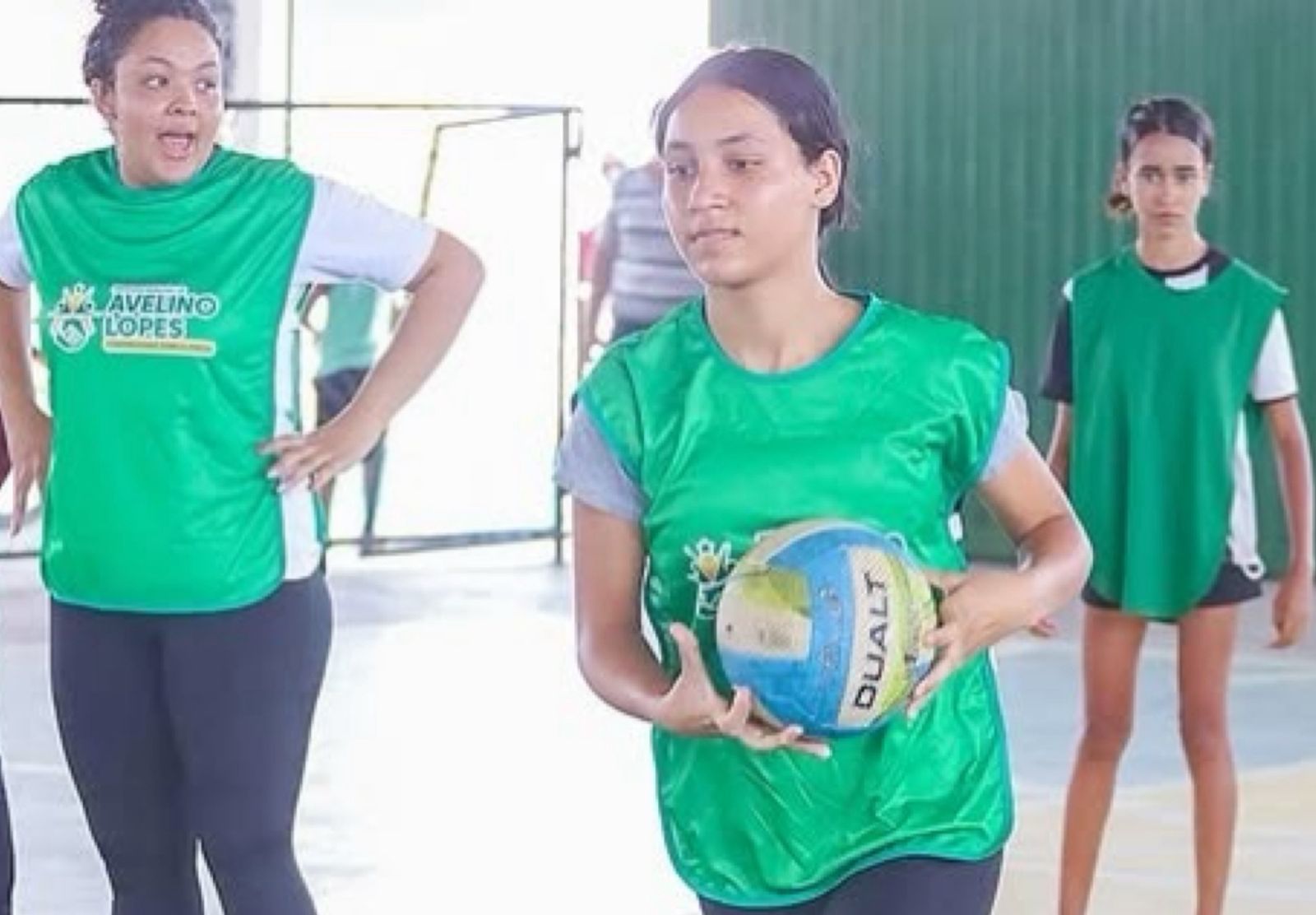 Terceiro dia de comemorações dos 64 anos de Avelino Lopes é marcado por Queimada Interclasse - Imagem 2