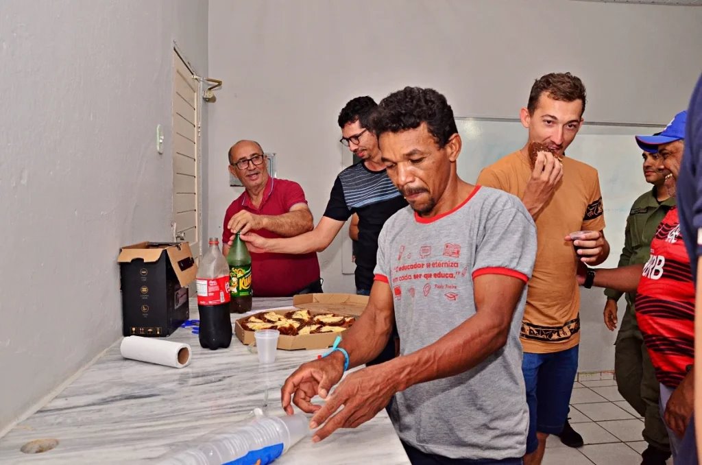 Em parceria com a Polícia Militar, Prefeitura de Santo Antônio de Lisboa realiza treinamento de segurança para servidores públicos - Imagem 1