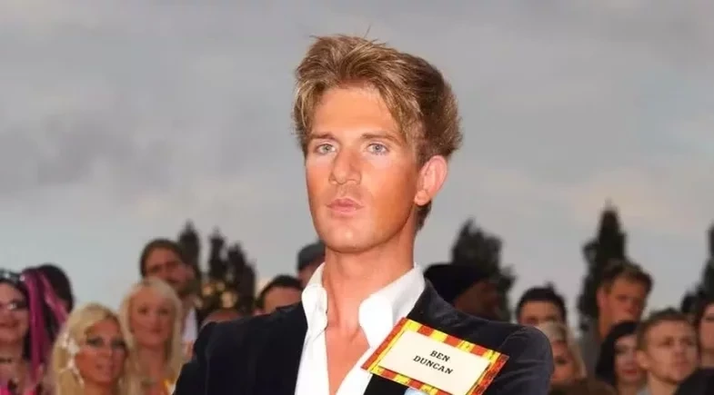 Amigo do príncipe William morre após queda de 30 metros em hotel de Londres