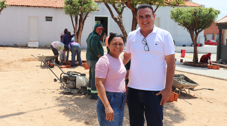Praça da Igreja de Santa Luzia ganha novo visual e avança para entrega antes dos festejos da padroeira