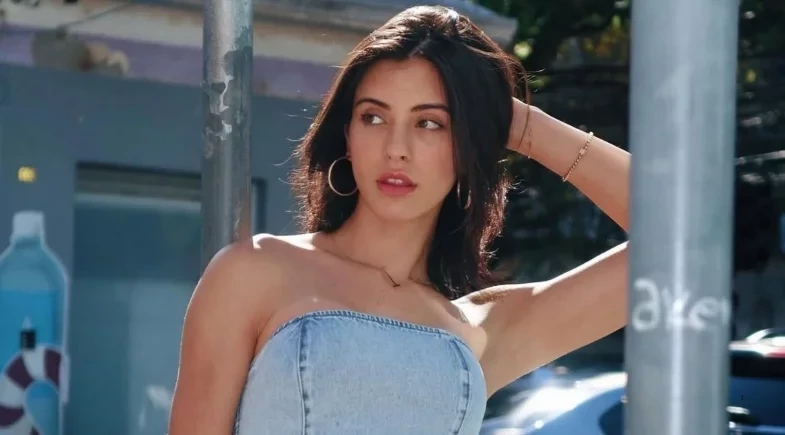 Bella Longuinho mostra mudanças da transição e pede opinião em enquete nas redes