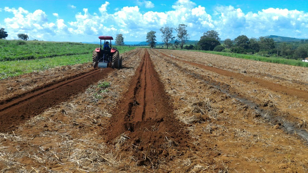 Prefeitura de Santo Antônio de Lisboa realiza inscrições para o Programa Municipal de Aração de Terras