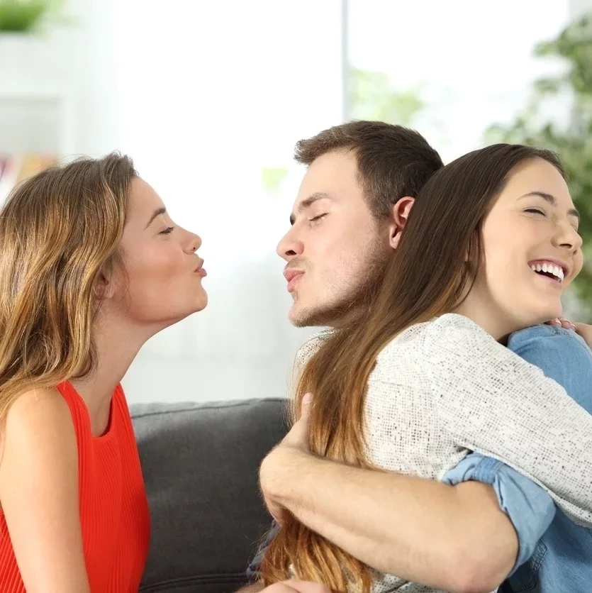 Esses são os signos que mais combinam com relacionamento aberto - imagem 137340