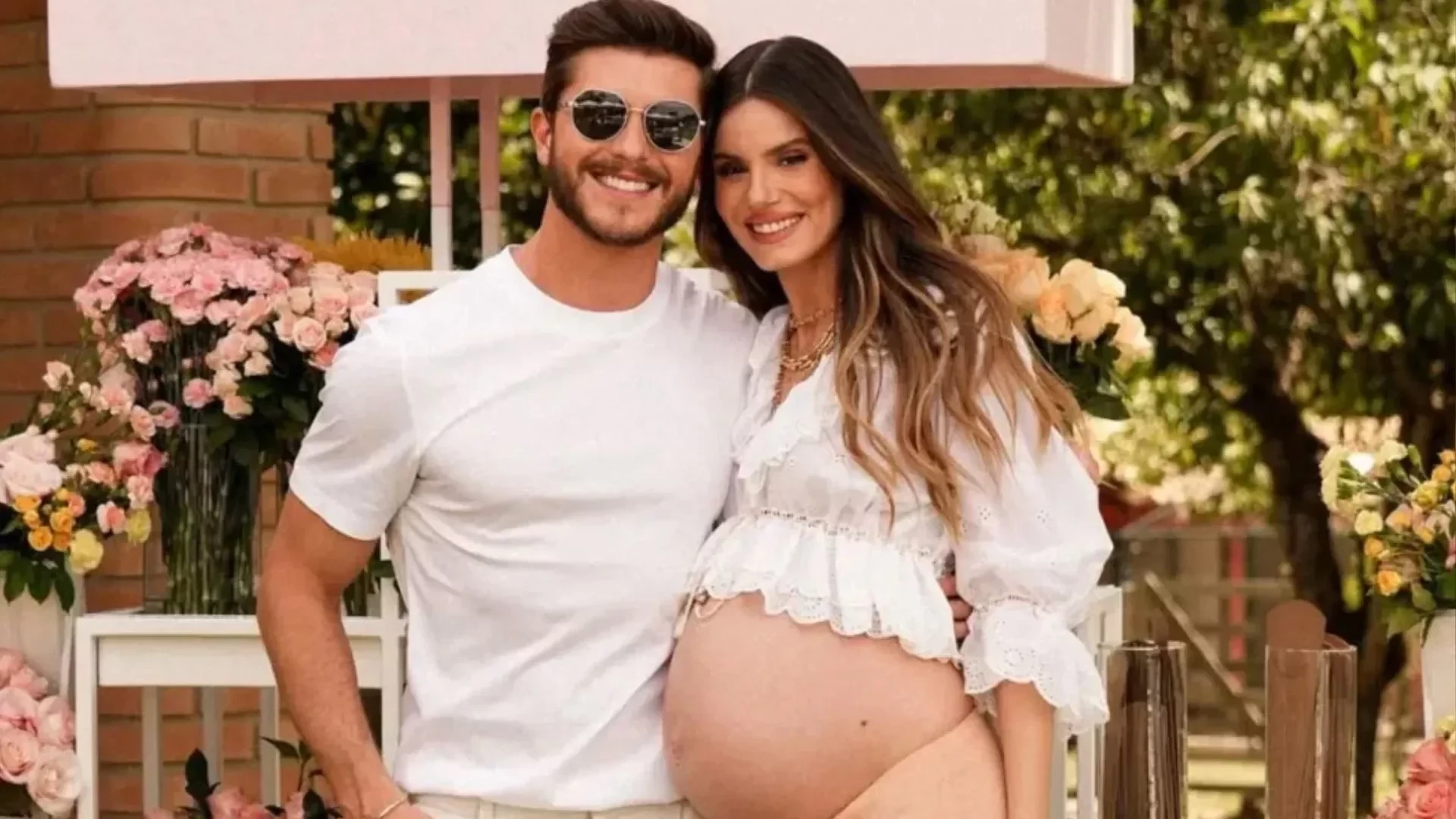 Além de Lore Improta, relembre outras famosas que engravidaram neste ano - imagem 136849