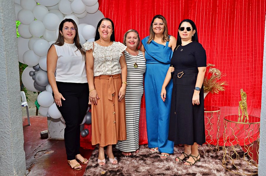 Prefeitura de Santo Antônio de Lisboa entrega Prêmio “Melhor Professor do Semestre” e valoriza educação municipal - Imagem 1