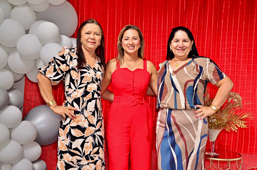 Prefeitura de Santo Antônio de Lisboa entrega Prêmio “Melhor Professor do Semestre” e valoriza educação municipal - Imagem 6