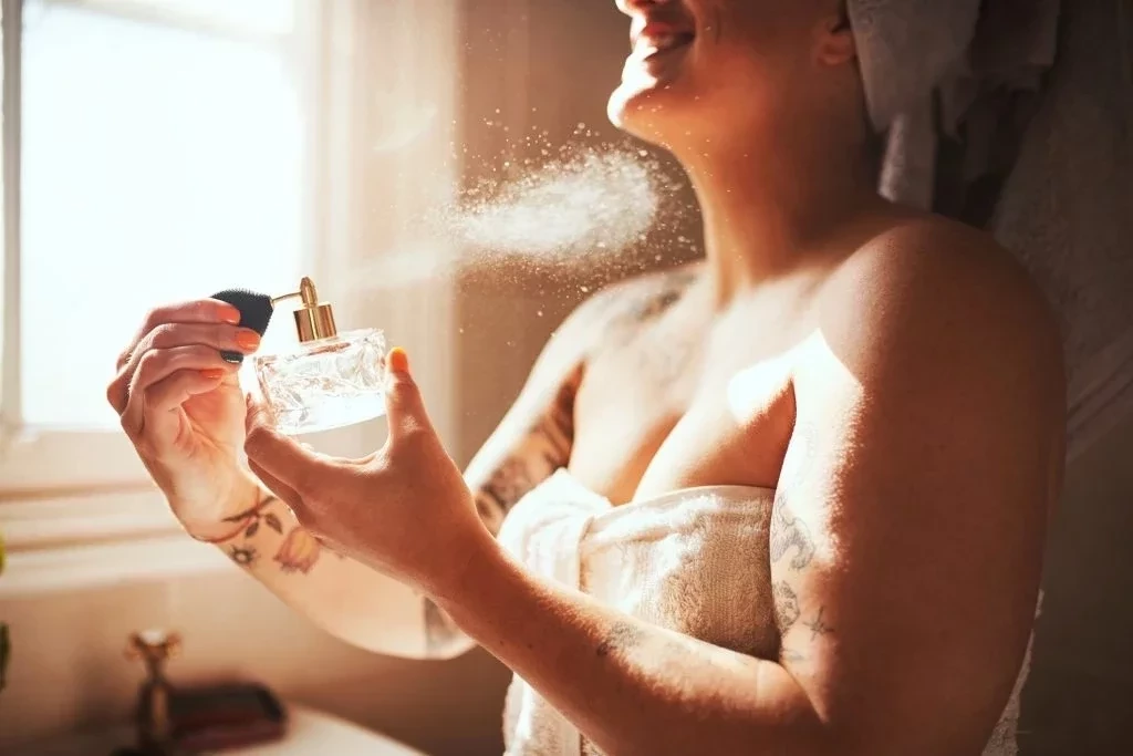 Perfumes poderosos que ativam sexo e paixão