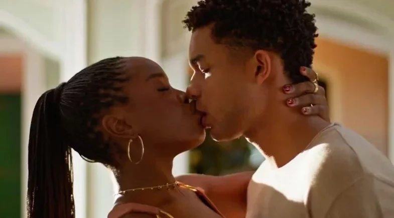 Em 'Dona de Mim', veja com quem Leona se casa no final da novela