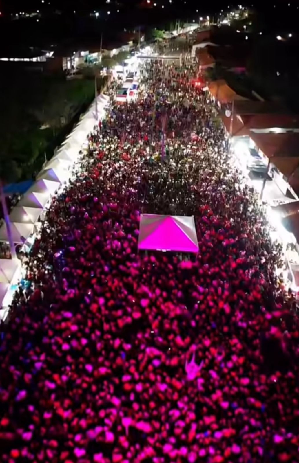 Pablo do Arrocha arrasta multidão em grande show em Amarante - Imagem 2