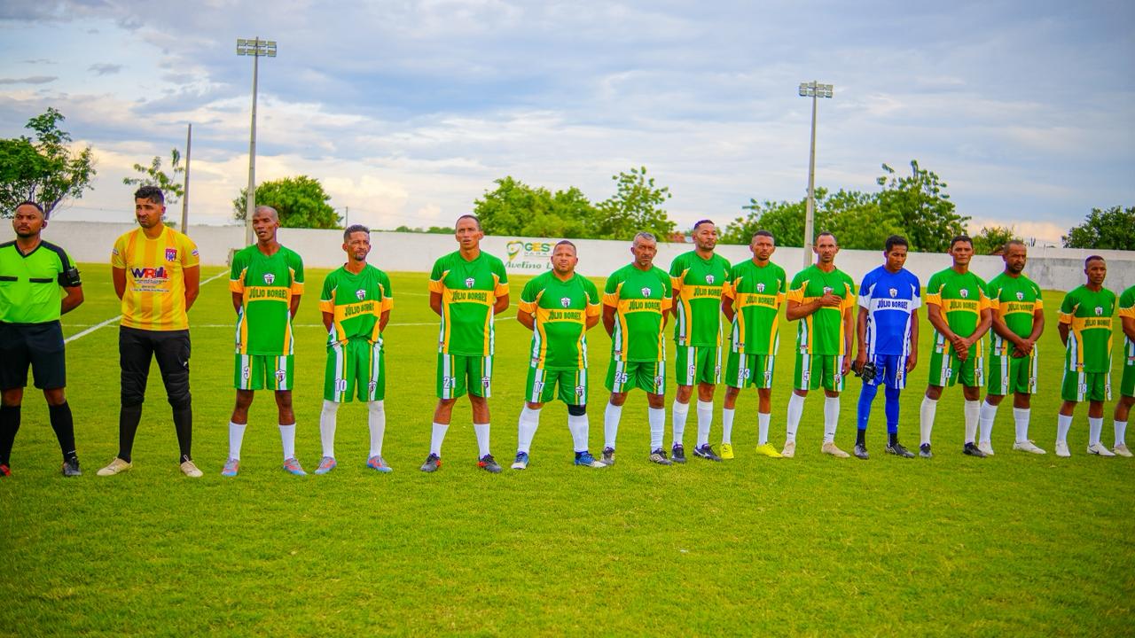 Avelino Lopes dá início ao 1º Campeonato Regional Master de Futebol 2025 - Imagem 7