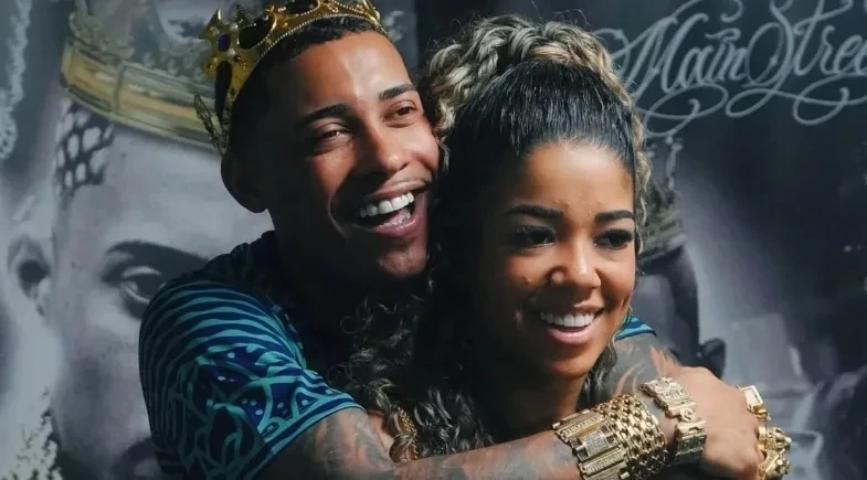 Poze do Rodo e Vivi Noronha se reencontram na formatura da filha após separação