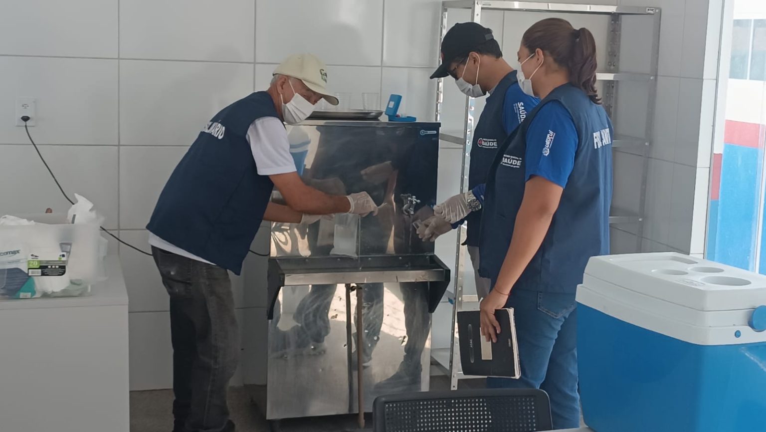 Prefeitura faz coleta para monitorar qualidade da água em Uruçuí