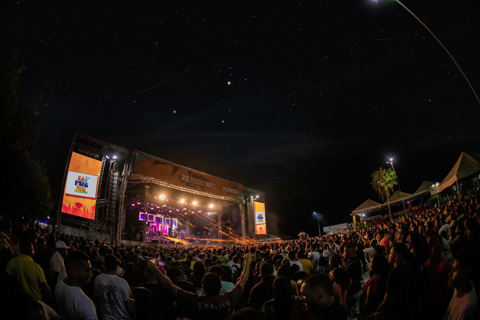 Prefeitura de José de Freitas proíbe venda de vidro e materiais cortantes no Zé Pereira 2025