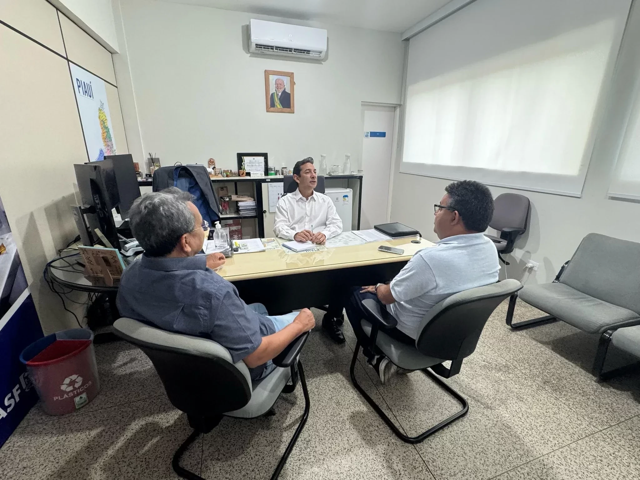 Prefeito debateu os próximos passos a serem tomados - Foto: Divulgação
