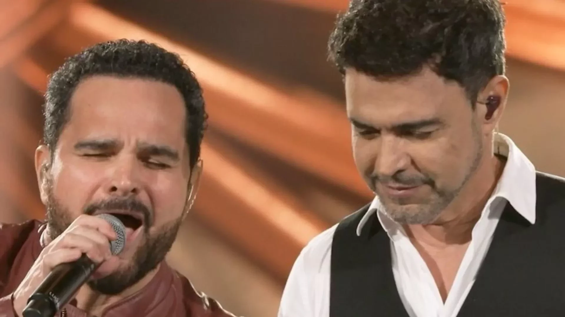 Você sabia a altura desses famosos? O último vai te impressionar! - imagem 128293