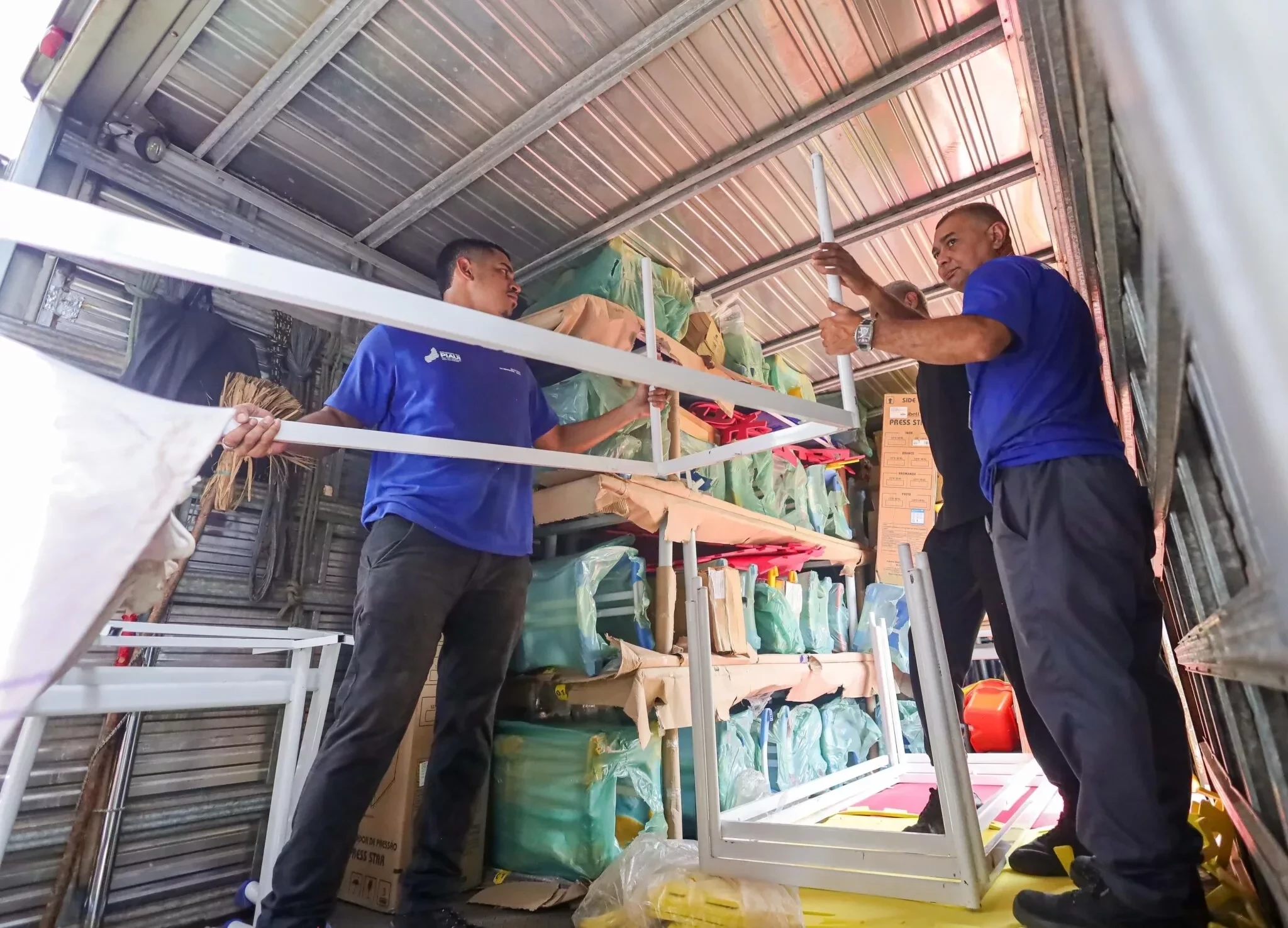 Chegada dos equipamentos para creches de Luís Correia 