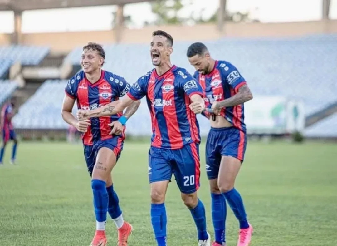 Campeonato Municipal de Futebol entra na reta final com grandes emoções e define semifinalistas