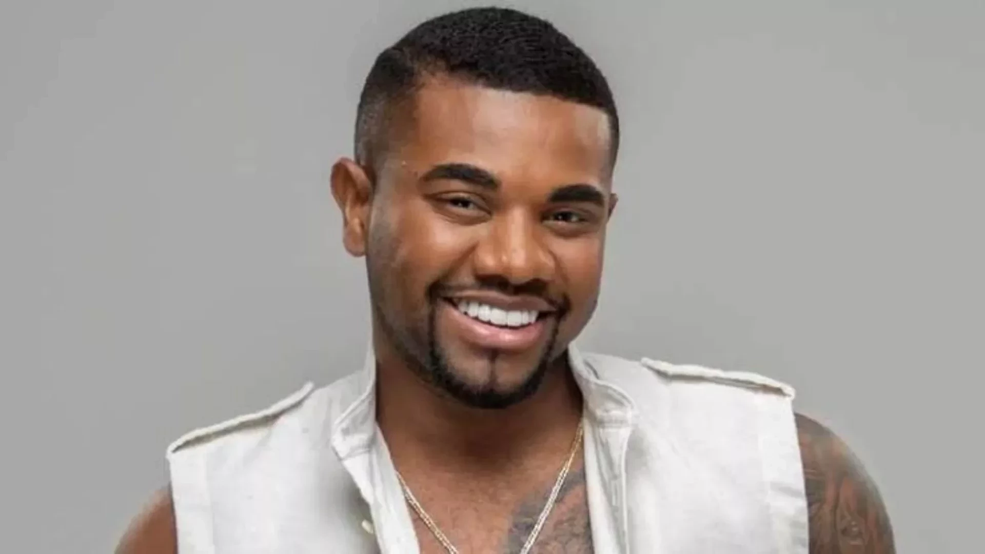 Davi Brito pode ser preso após virar réu por ameaçar ex-namorada, diz colunista