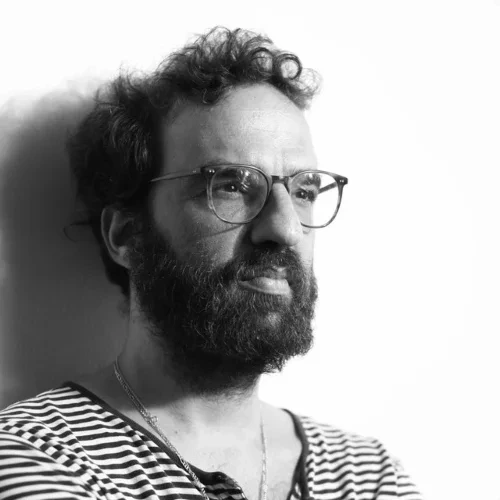 5 famosos que namoraram com adolescentes; o último vai te chocar! - imagem 129352