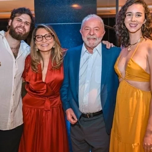 Quem é a ex-atriz da globo que se casou com neto do presidente Lula - imagem 129363