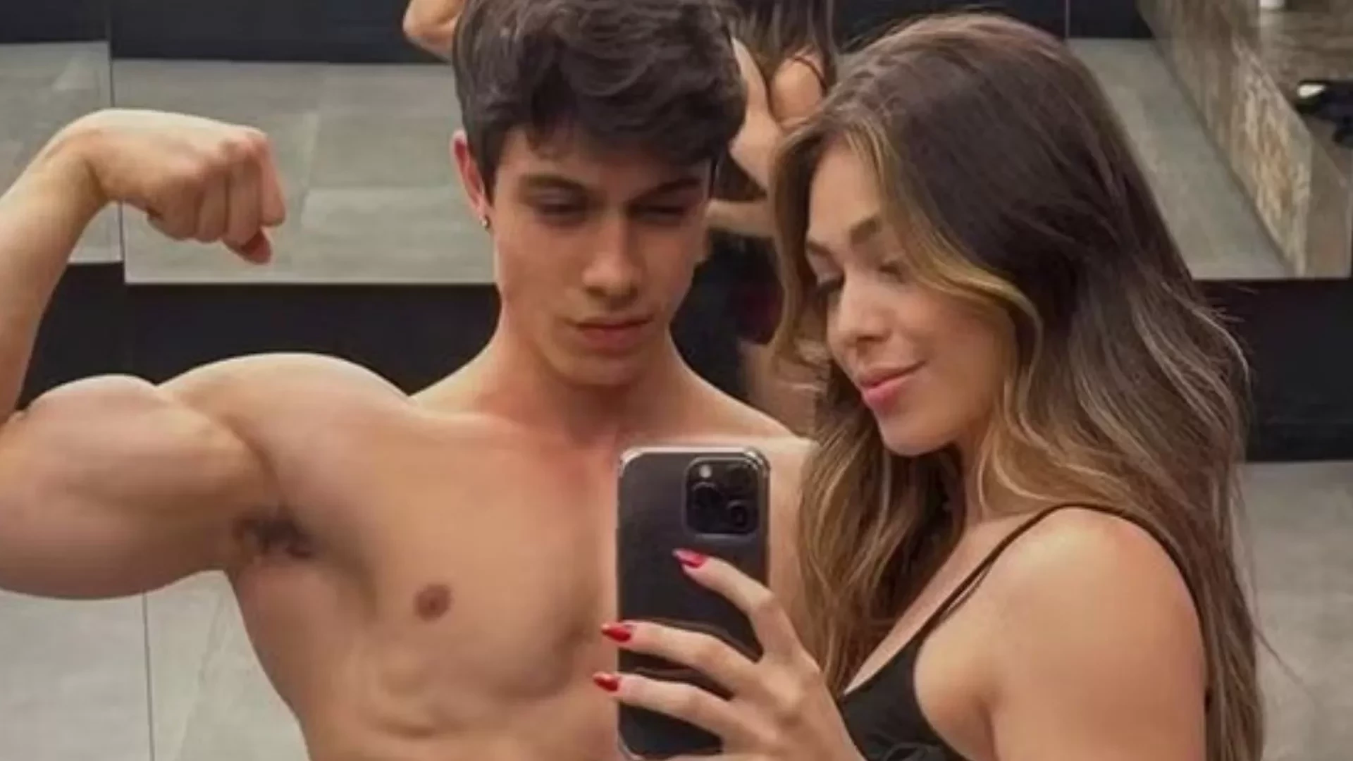 MC Melody confirma término de namoro com fisiculturista: “Sim, solteira”