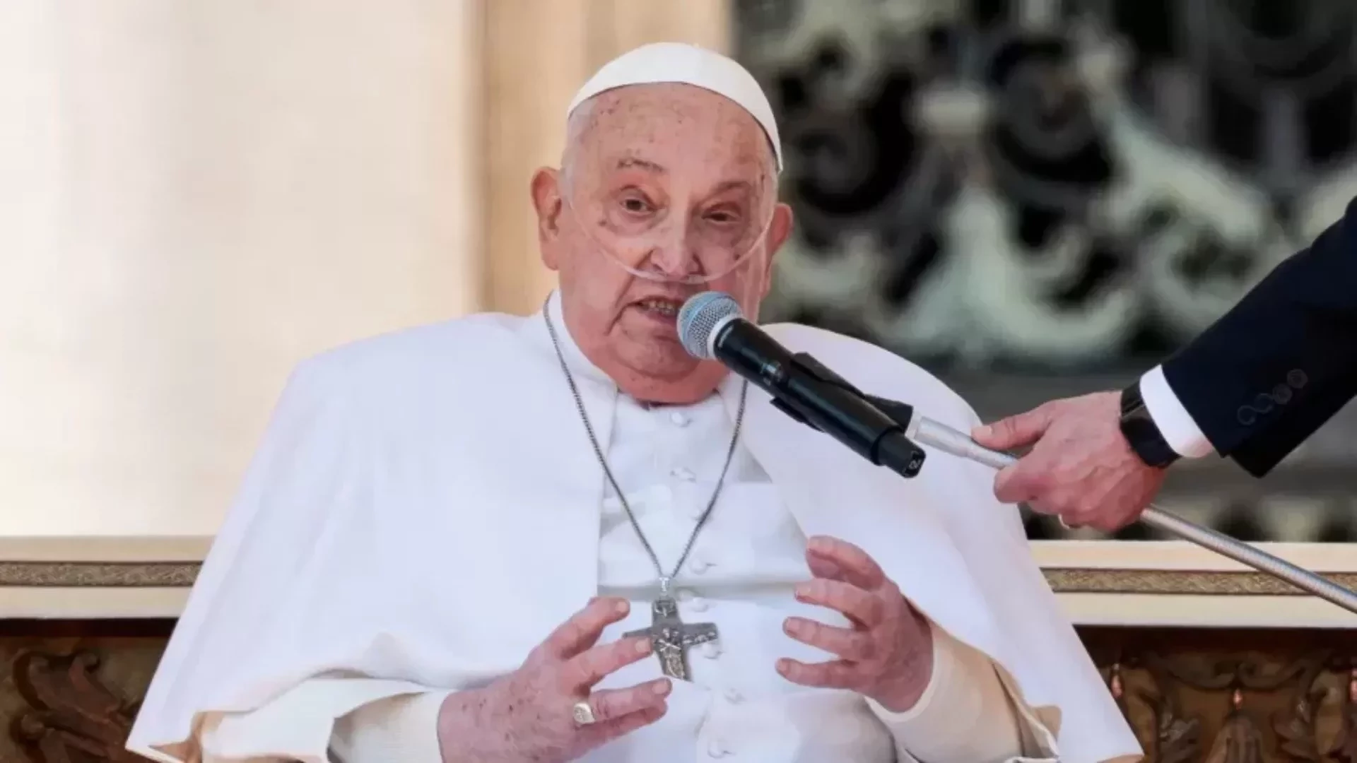 Papa Francisco morre: famosos lamentam perda do líder religioso