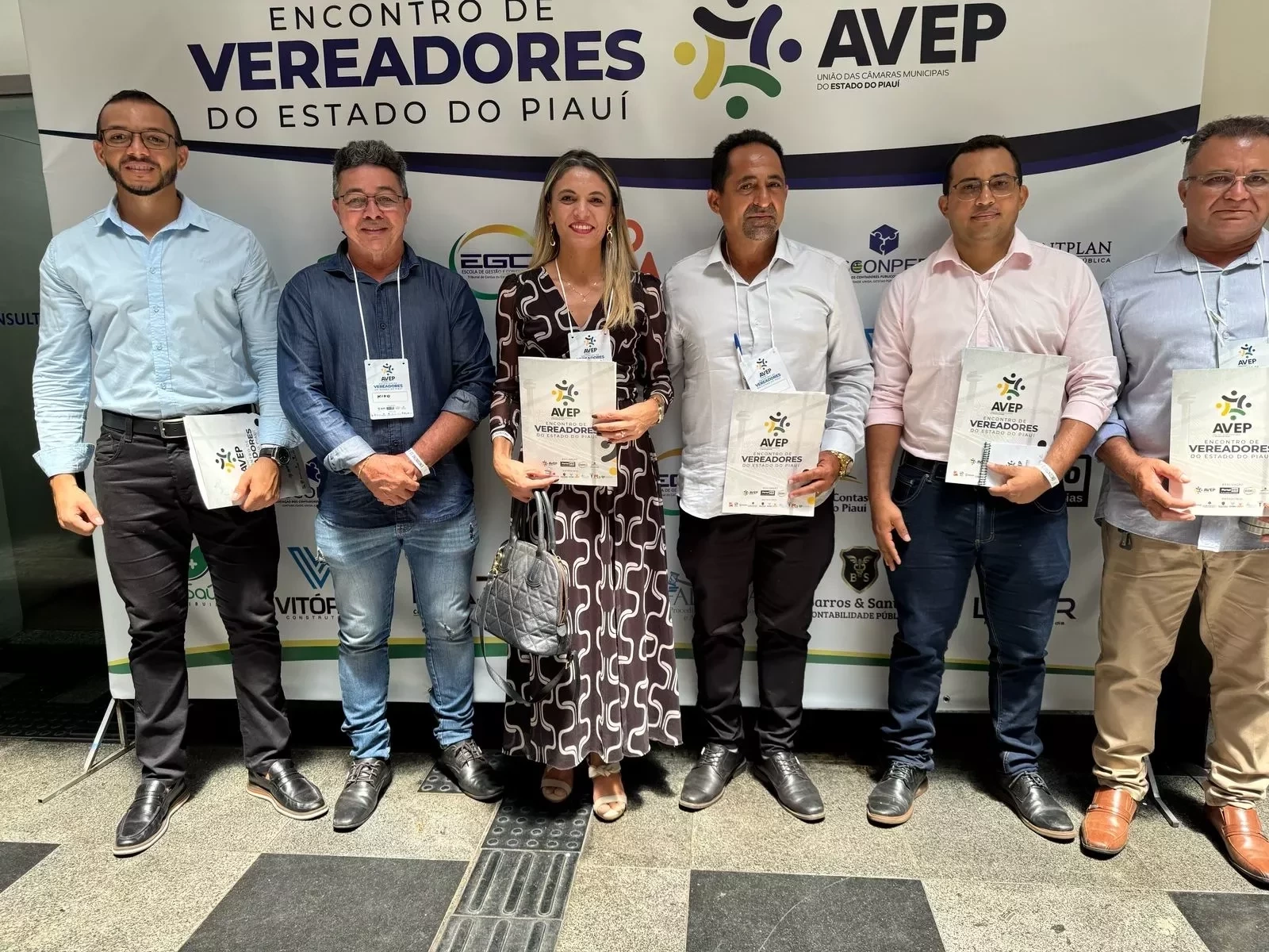 Vereadores de Itainópolis-PI participam de encontro de Vereadores do Piauí 2025 em Teresina. - Imagem 2