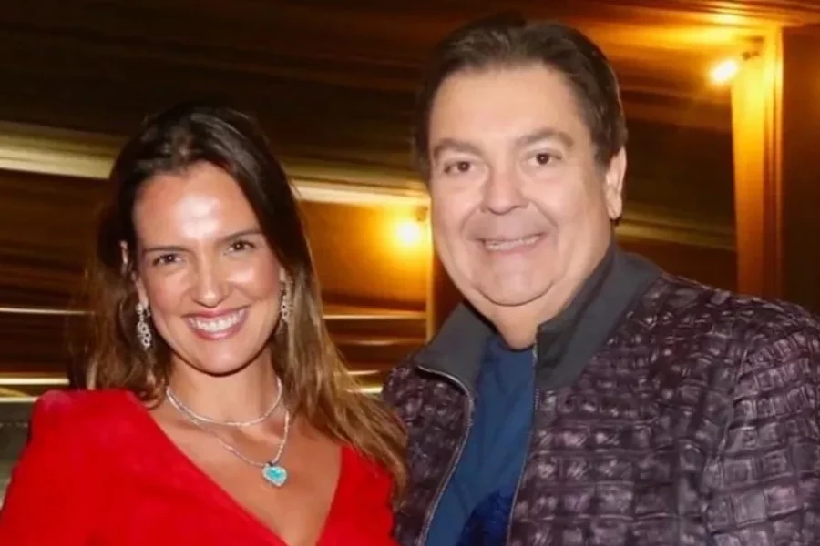 Faustão se declara para a esposa em rara aparição na TV: “Mais que perfeita”