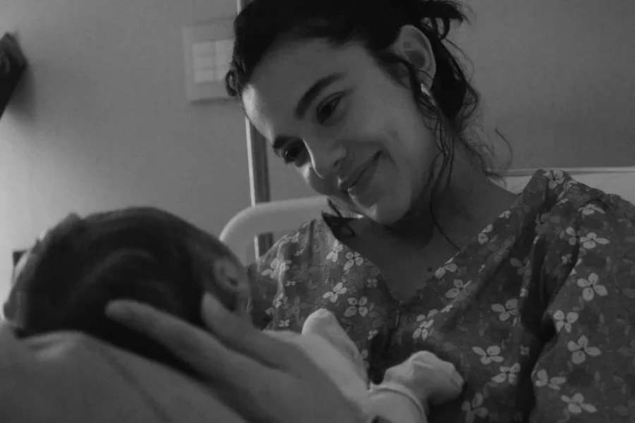 Manu Gavassi celebra 1º Dia das Mães com declaração para a filha: “Presente divino”