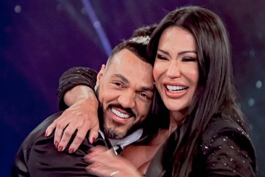 Gracyanne Barbosa revela desejo de se reconciliar com Belo