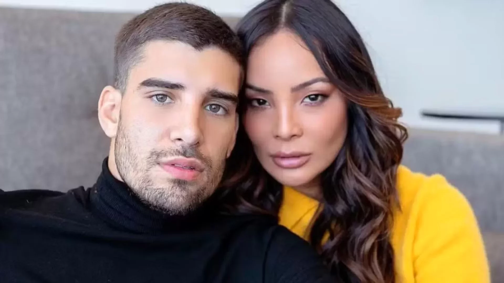 Marido de Carol Nakamura anuncia fim do casamento e dispara: 'Nunca era o suficiente'