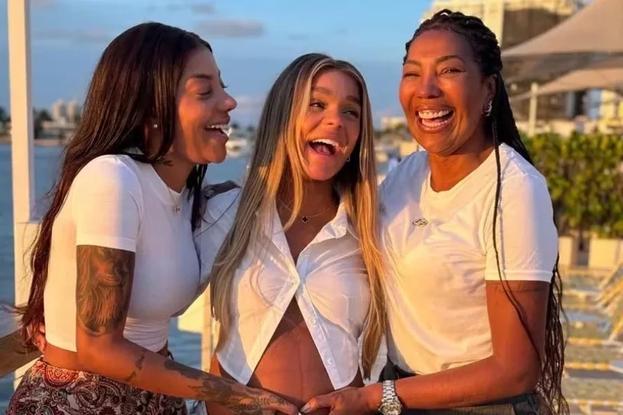 Mãe de Ludmilla celebra nascimento de Zuri: “Ela é perfeita”