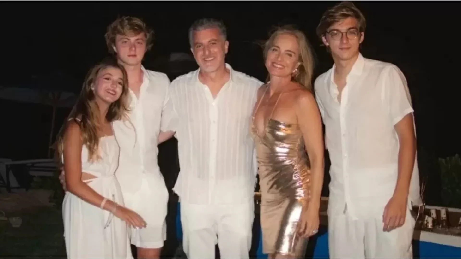 Angélica revela que filhos não esbanjam dinheiro: “Limites nas coisas”