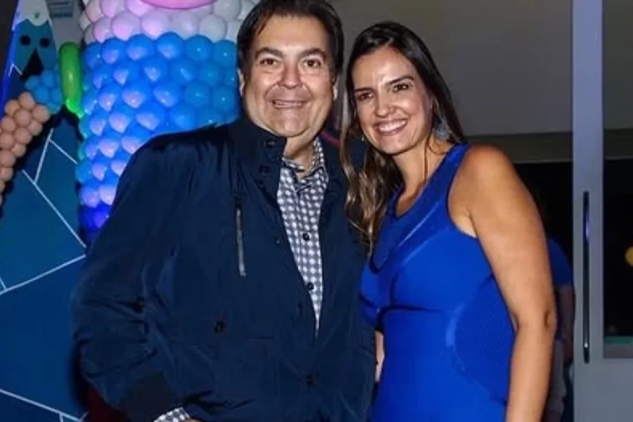 Faustão celebra 75 anos e ganha declaração da esposa: “Mais um ano”