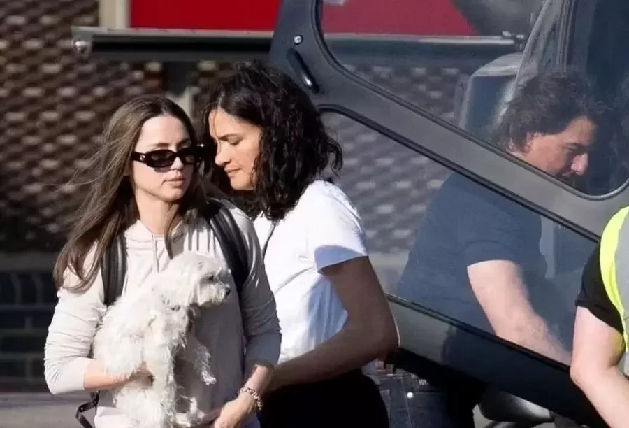 Tom Cruise e Ana de Armas passeiam de helicóptero após romance vir à tona 