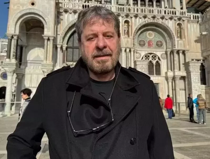 Lembra deles? Veja como estão esses  4 galãs da Globo nos anos 80 - imagem 130263