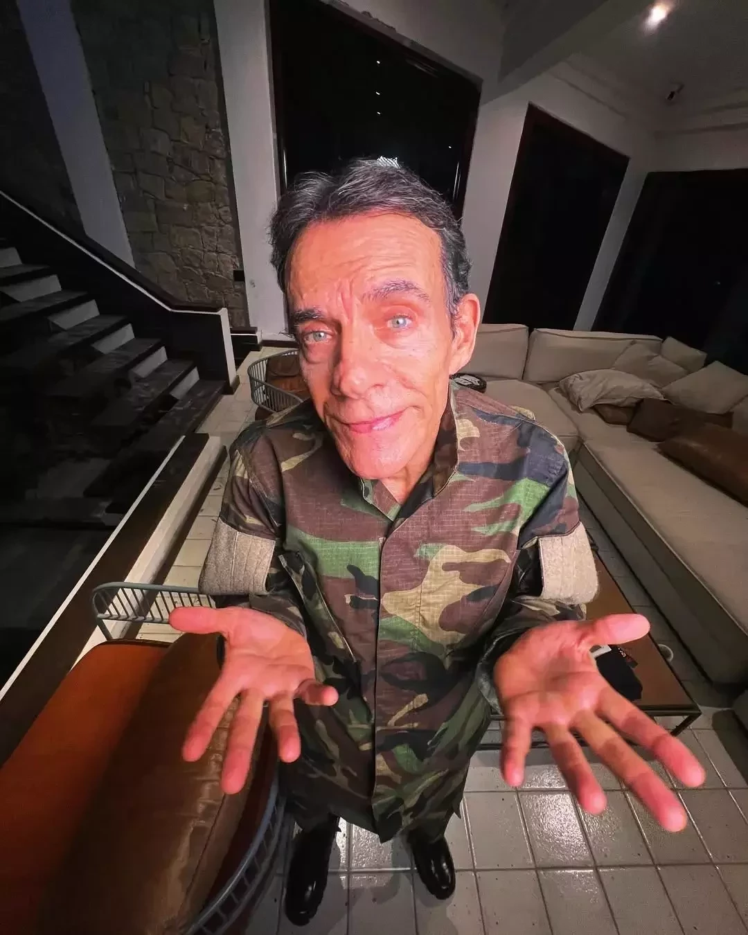 Lembra deles? Veja como estão esses  4 galãs da Globo nos anos 80 - imagem 130254