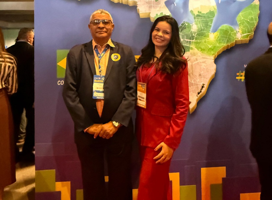 Prefeito de Manoel Emídio na Marcha em Brasília 