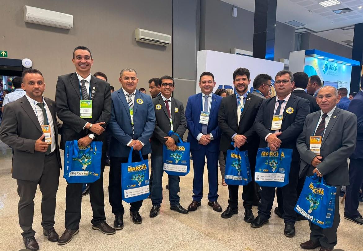 Prefeito Luciano Filho participa da XXVI Marcha dos Prefeitos em busca de avanços para Hugo Napoleão - Imagem 2