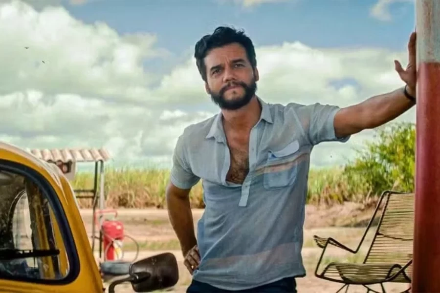 Wagner Moura leva prêmio de Melhor Ator no Festival de Cannes